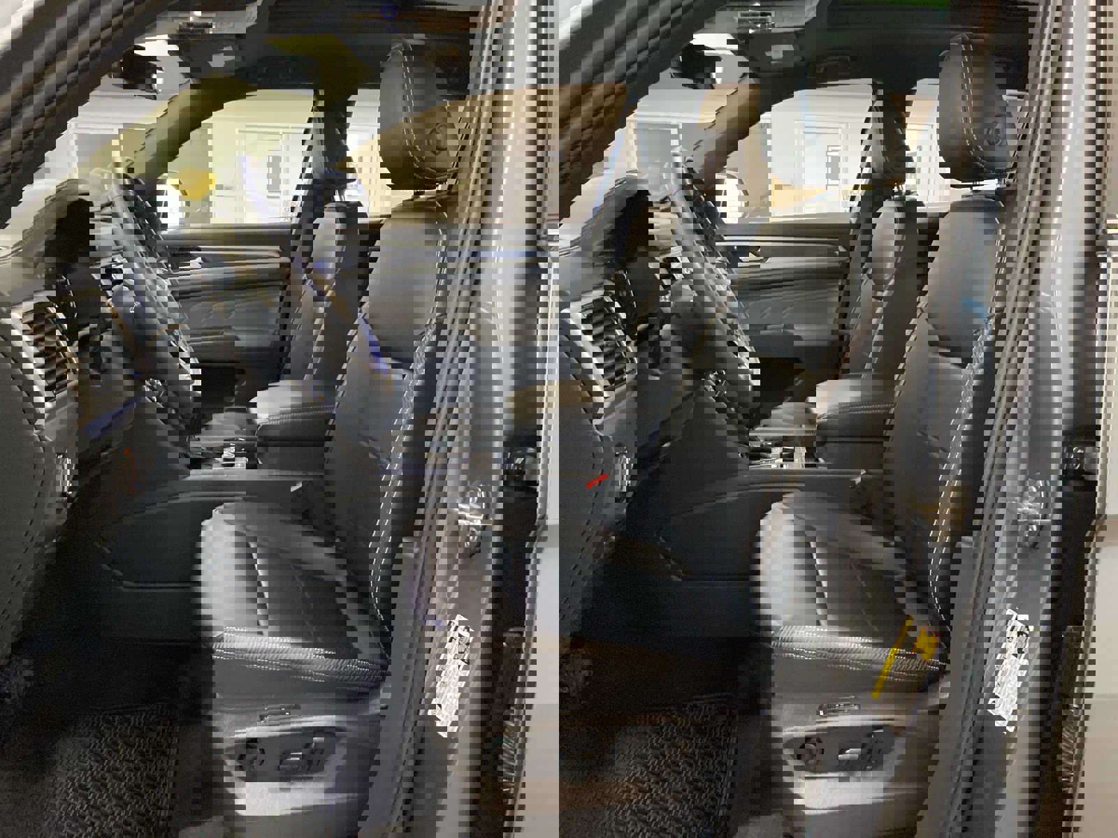 Used 2023 Volkswagen Atlas Cross Sport SEL image 17