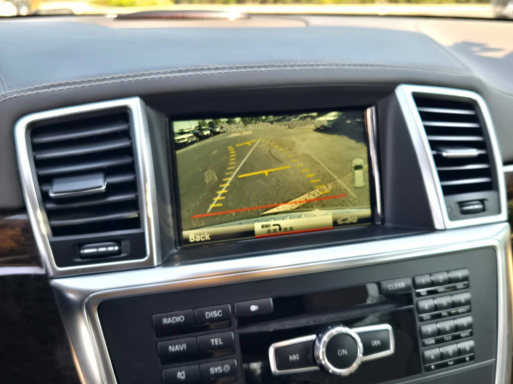 Used 2014 Mercedes-Benz GL 450 4MATIC image 26