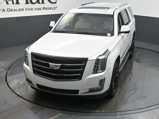 Used 2019 Cadillac Escalade Luxury image 48