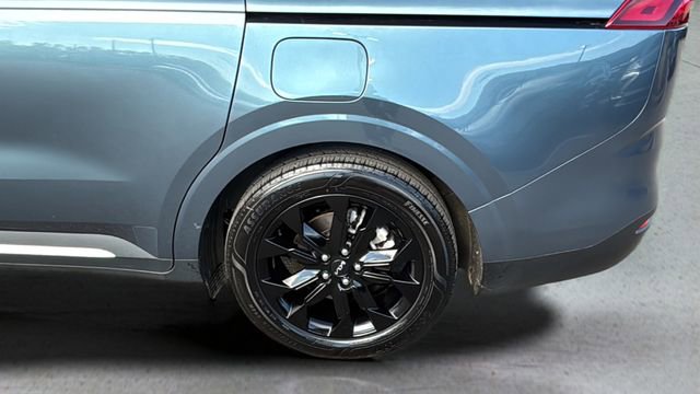Used 2024 Kia Carnival SX Prestige image 36