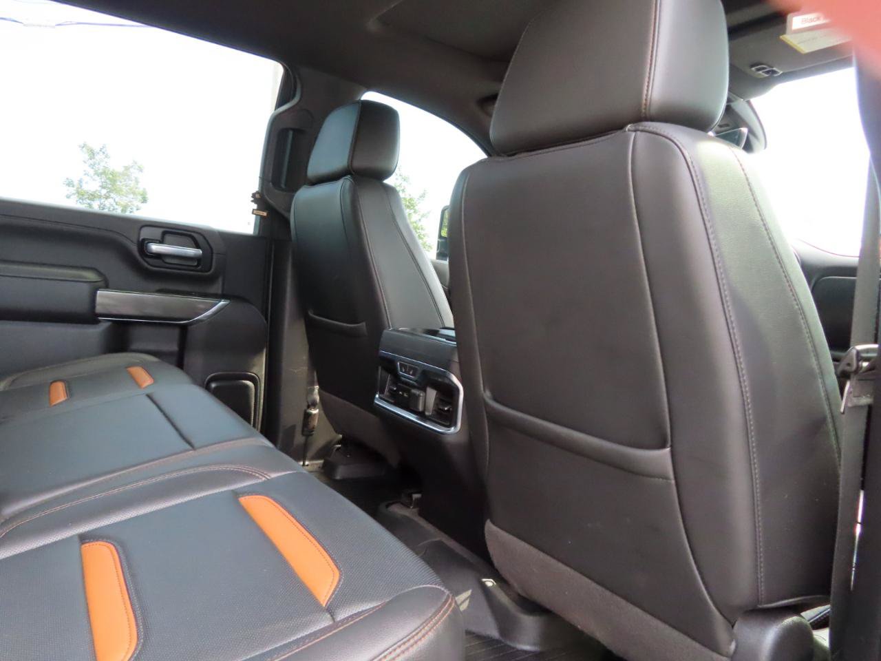 Used 2020 GMC Sierra 2500 AT4 w/ AT4 Premium Package AWD/4WD image 52