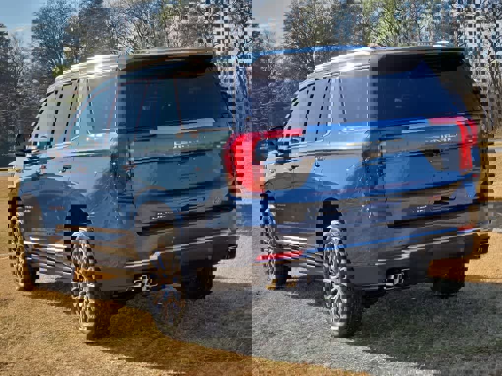 New 2026 GMC Yukon Denali image 4