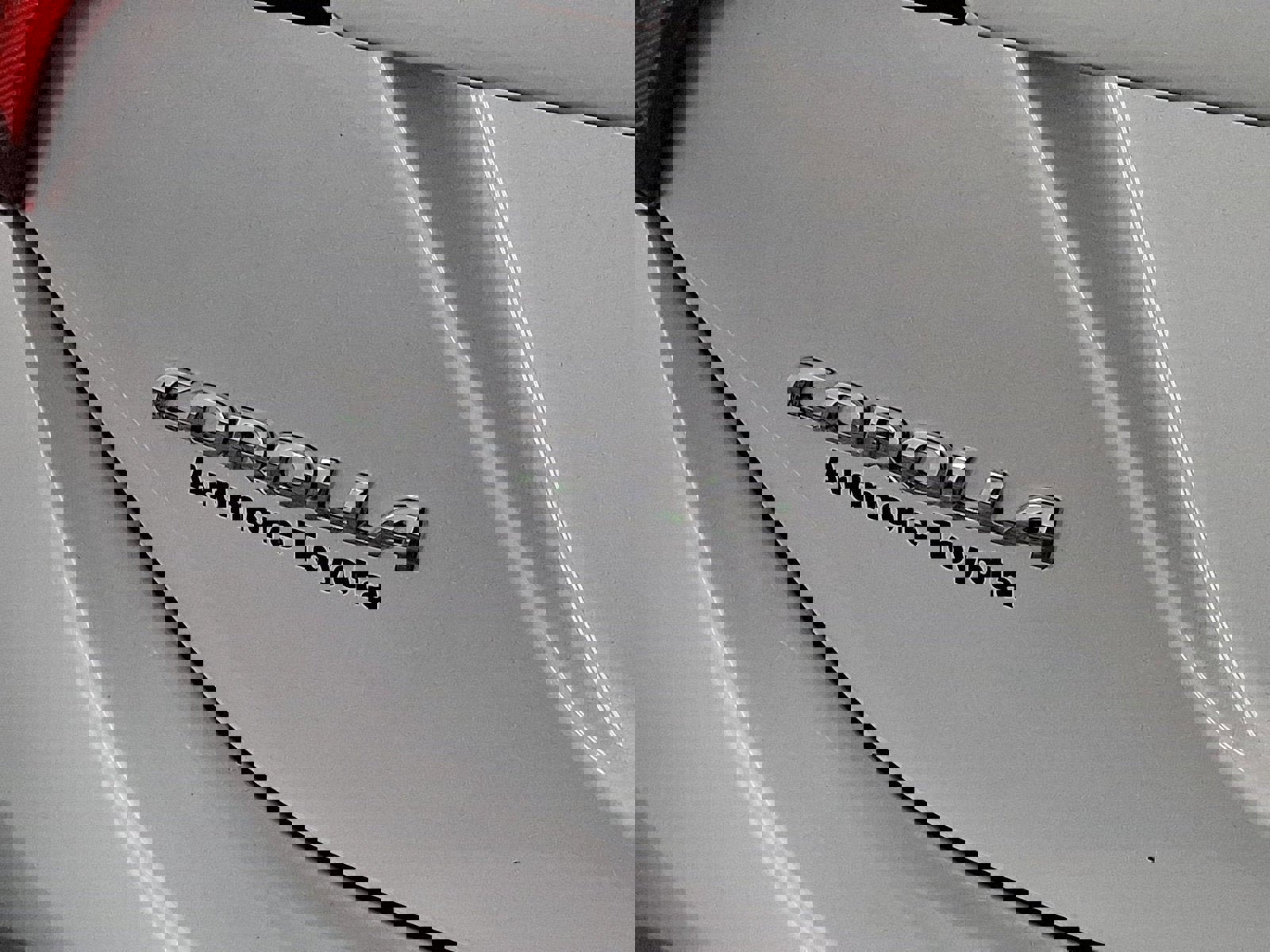 Used 2017 Toyota Corolla LE image 23