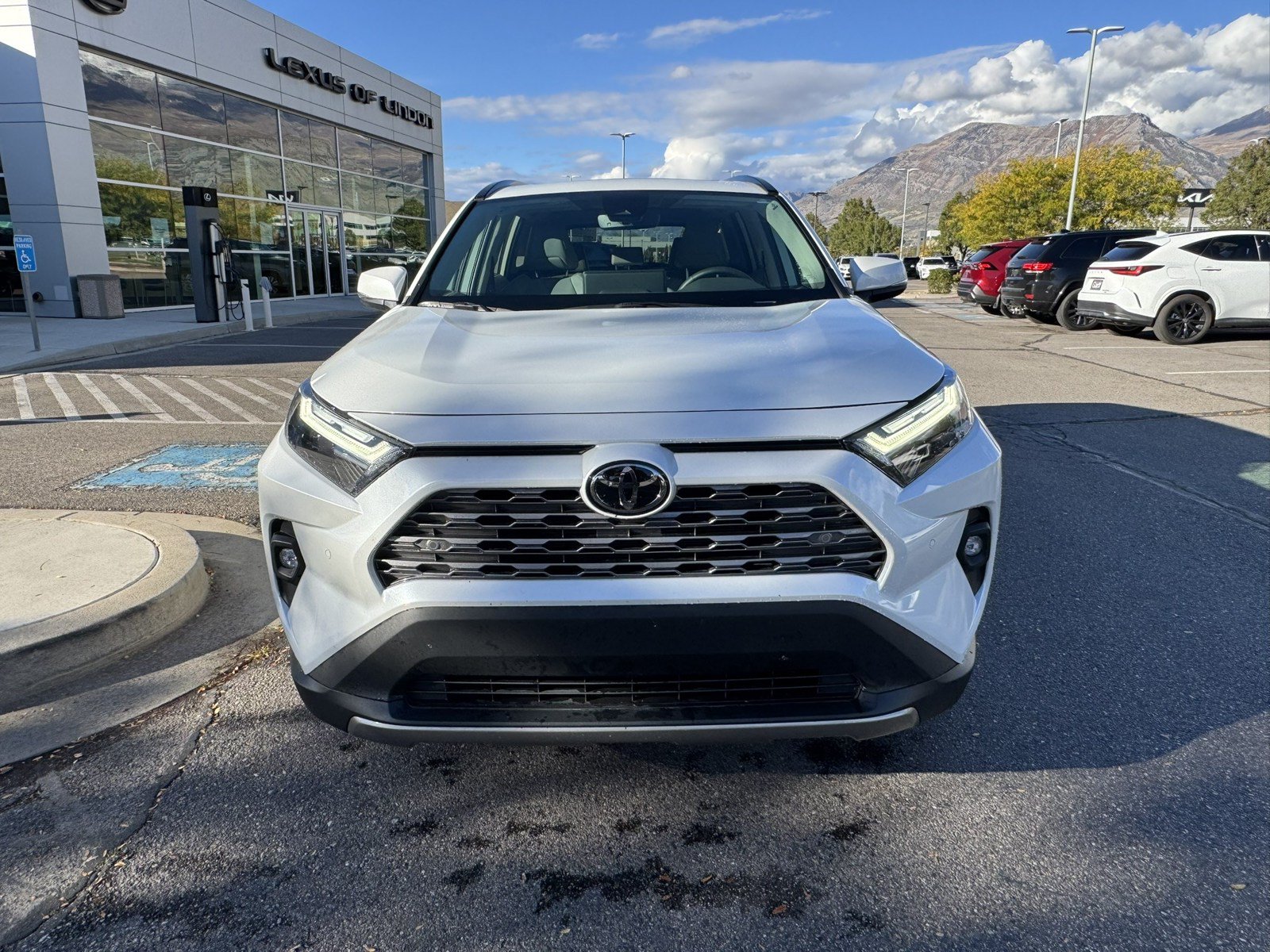 Used 2023 Toyota RAV4 Limited AWD/4WD image 9