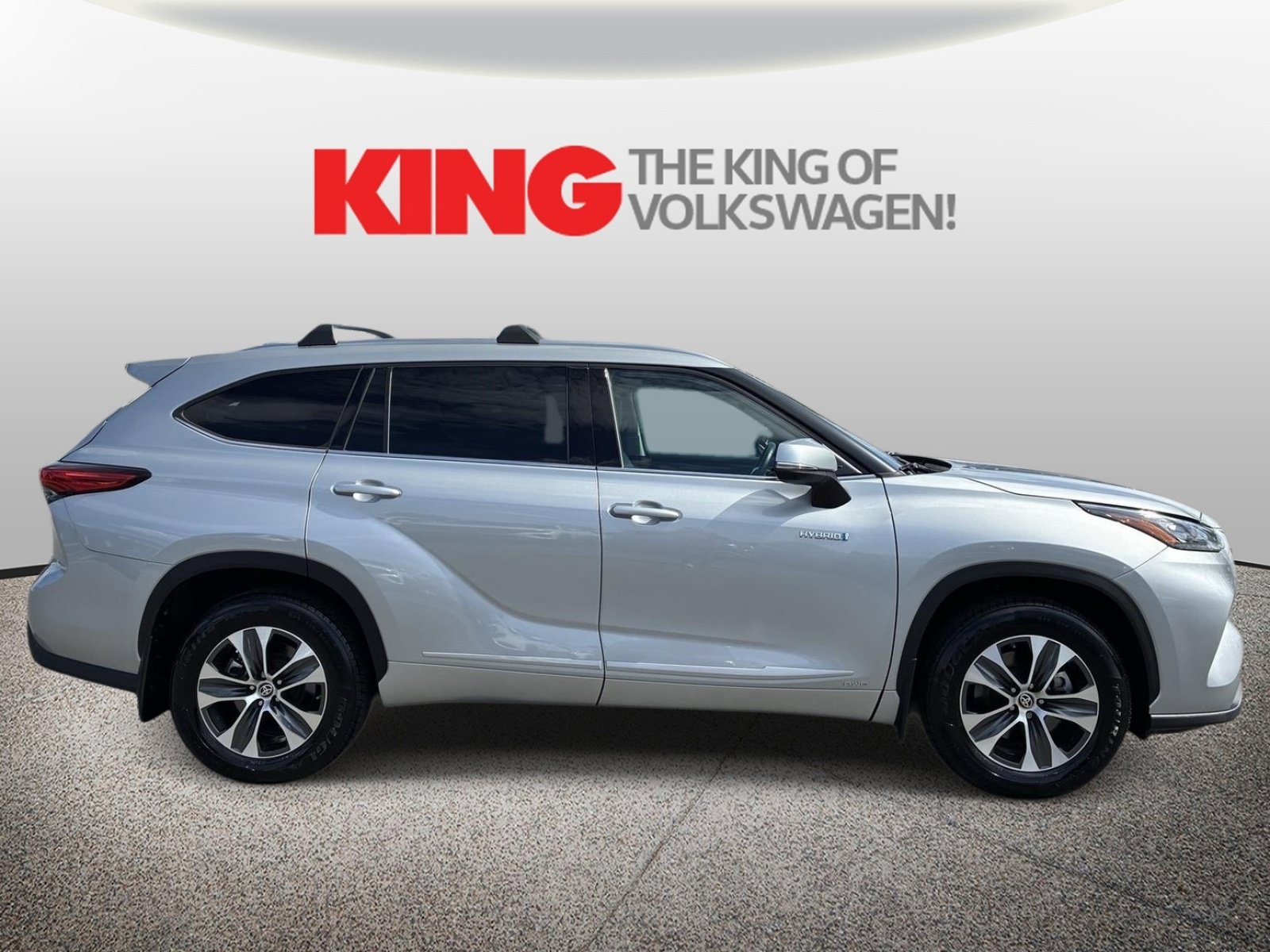 Used 2020 Toyota Highlander XLE w/ Protection Package #3 AWD/4WD image 7