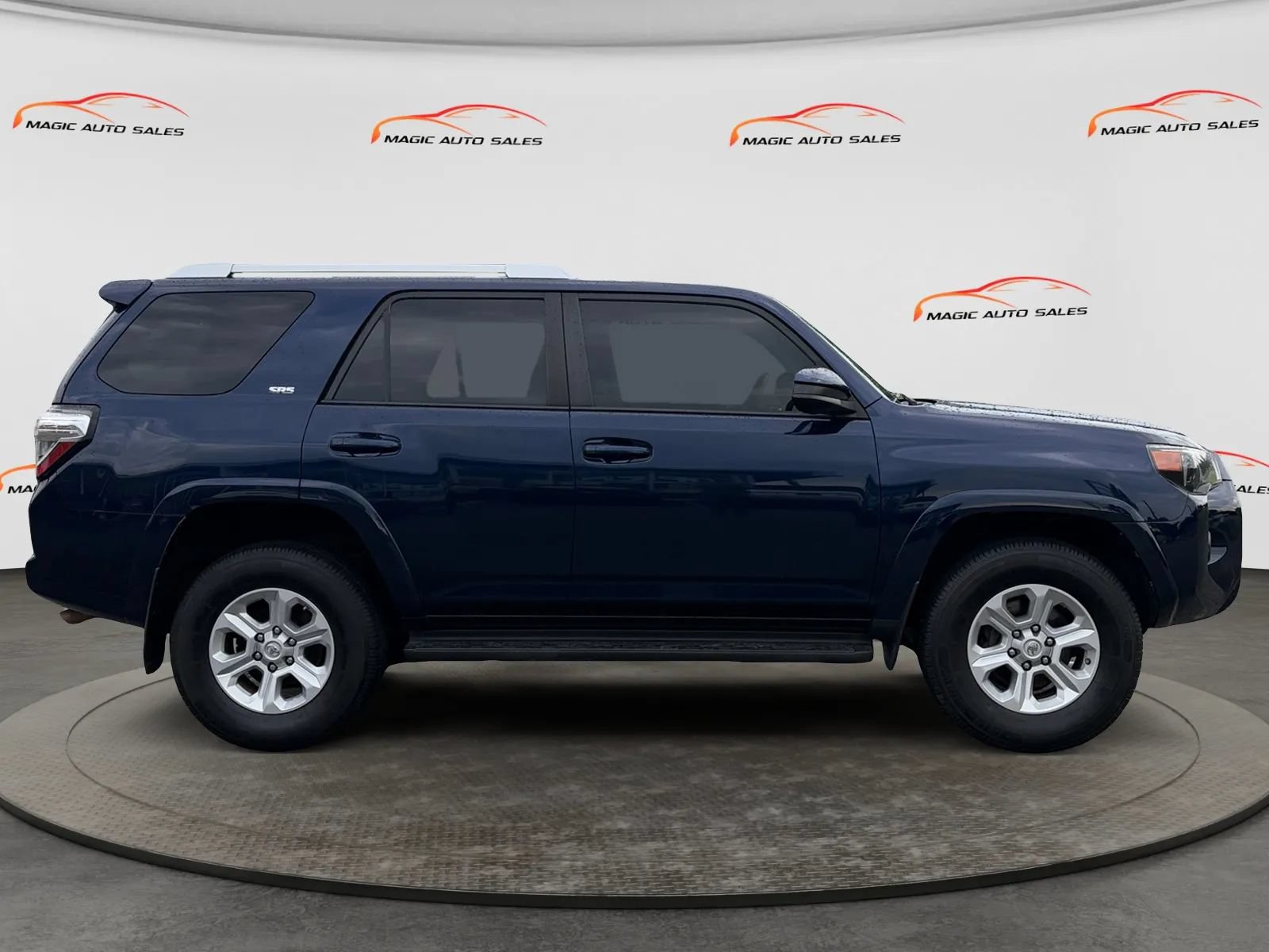 Used 2016 Toyota 4Runner SR5 AWD/4WD image 6