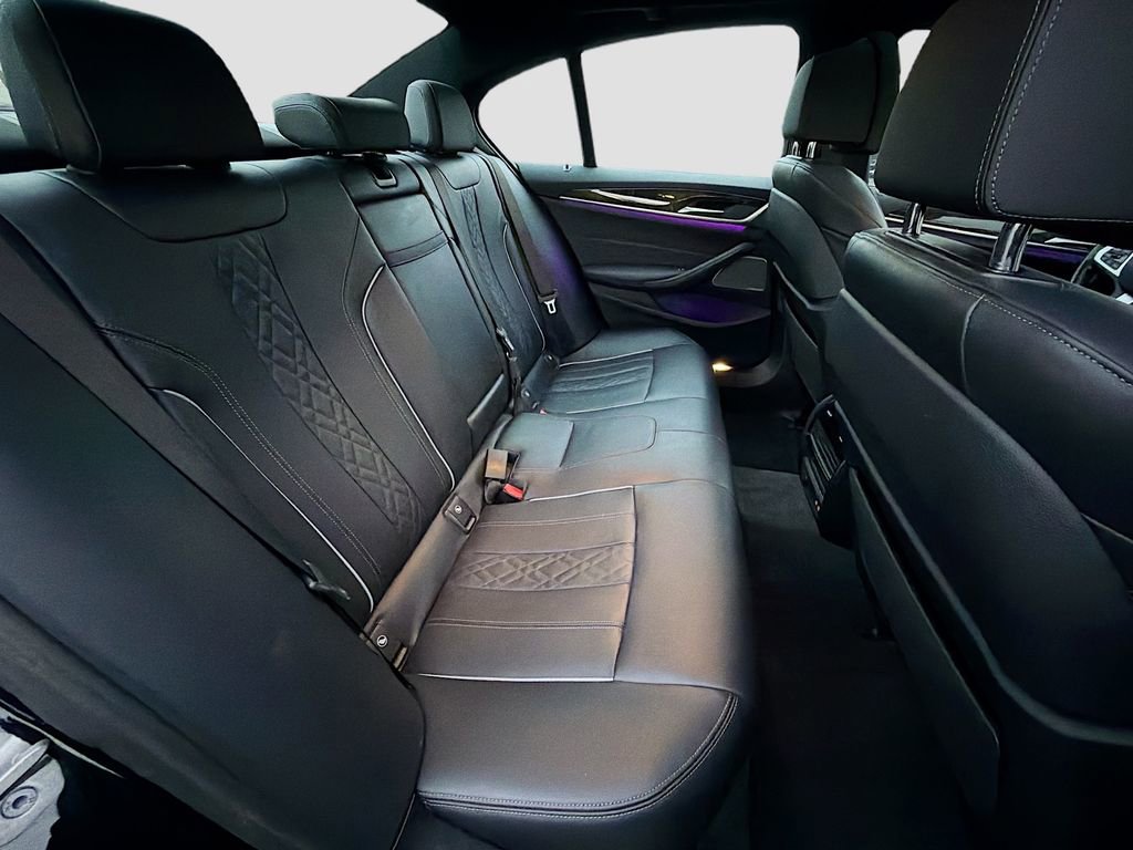 Used 2023 BMW 540i w/ M Sport Package image 29