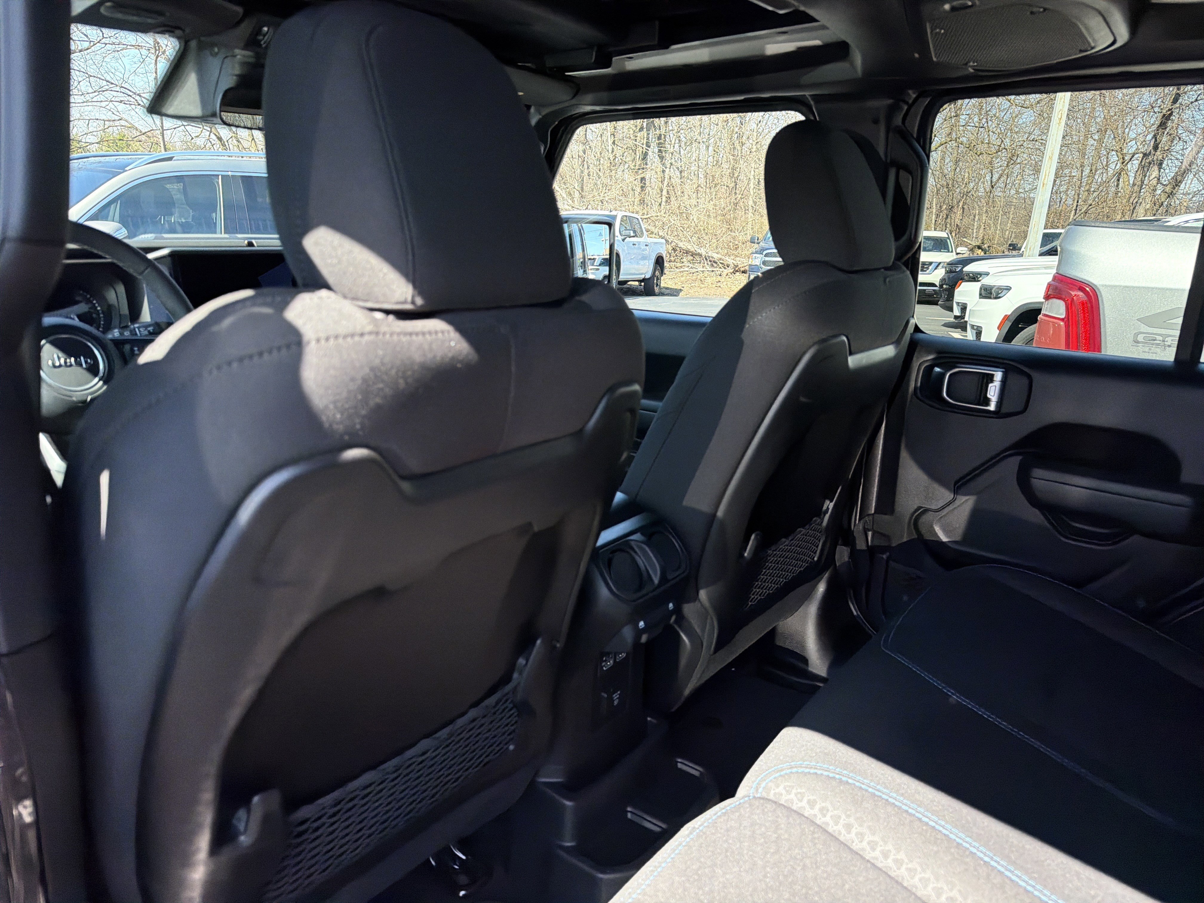 Certified 2025 Jeep Wrangler Unlimited Rubicon 4xe w/ Safety Group image 12