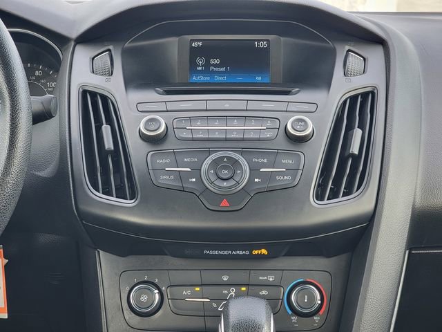 Certified 2017 Ford Focus SE image 26