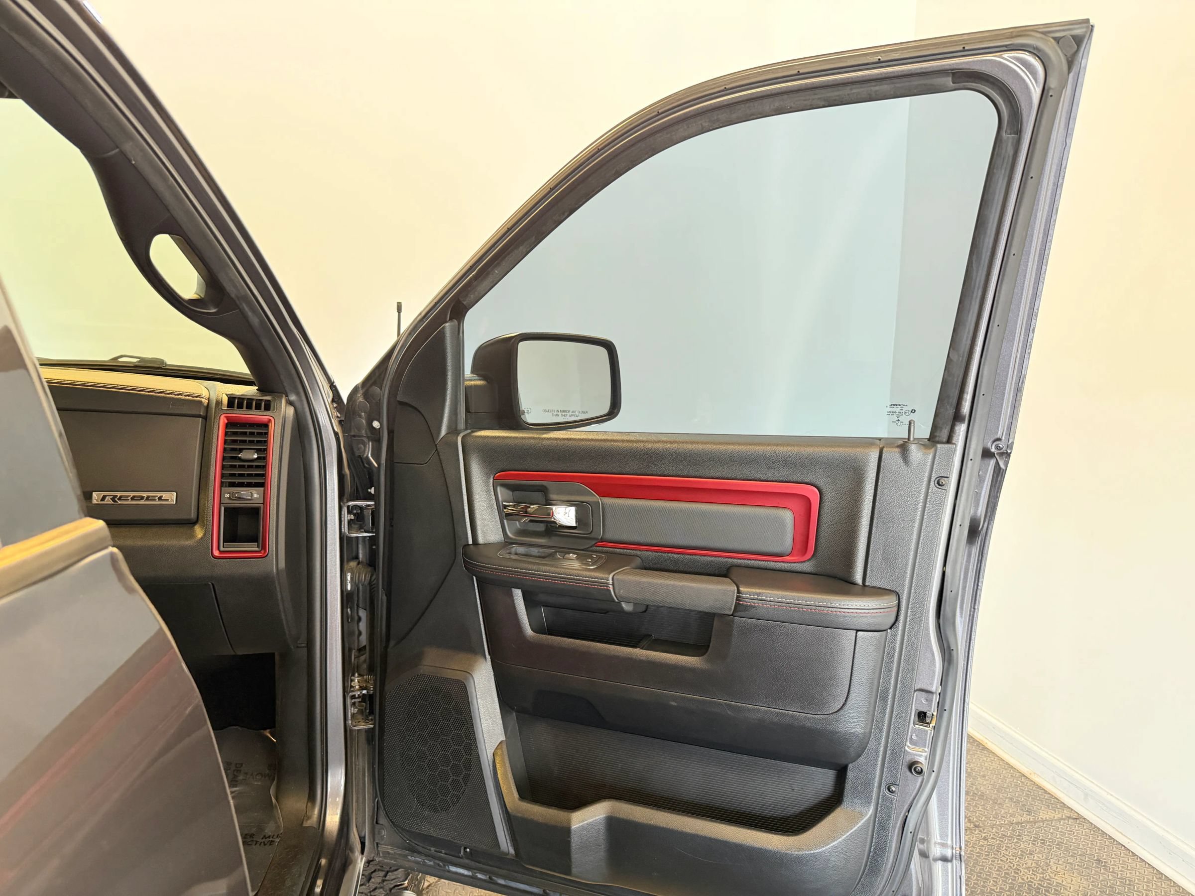 Used 2016 RAM 1500 Rebel w/ Luxury Group AWD/4WD image 26