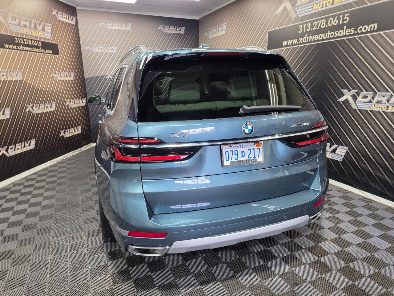 Used 2024 BMW X7 xDrive40i w/ Executive Package AWD/4WD image 17