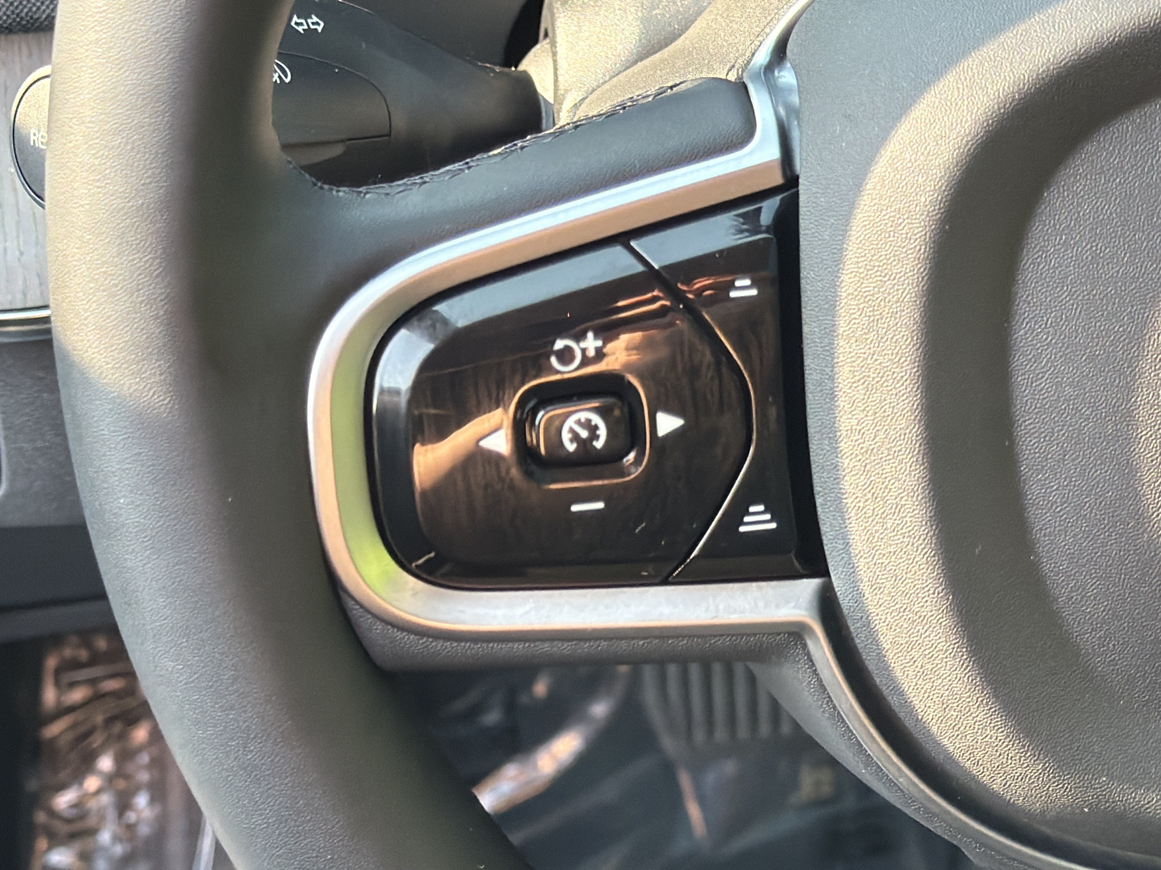 Certified 2026 Volvo XC90 B5 Ultra AWD/4WD image 19