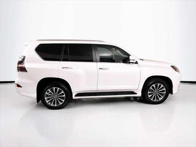Certified 2023 Lexus GX 460 Luxury w/ Off Road Package AWD/4WD image 4