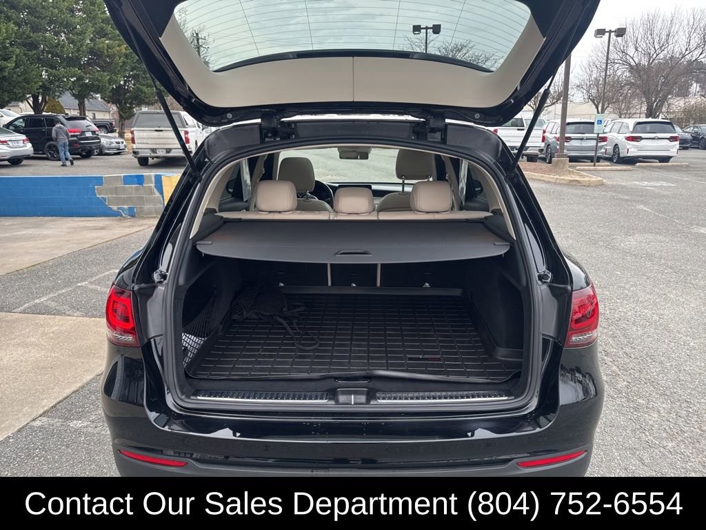 Used 2020 Mercedes-Benz GLC 300 4MATIC image 11