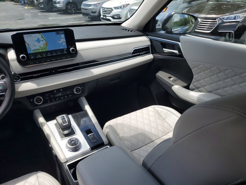 Used 2022 Mitsubishi Outlander SEL image 18