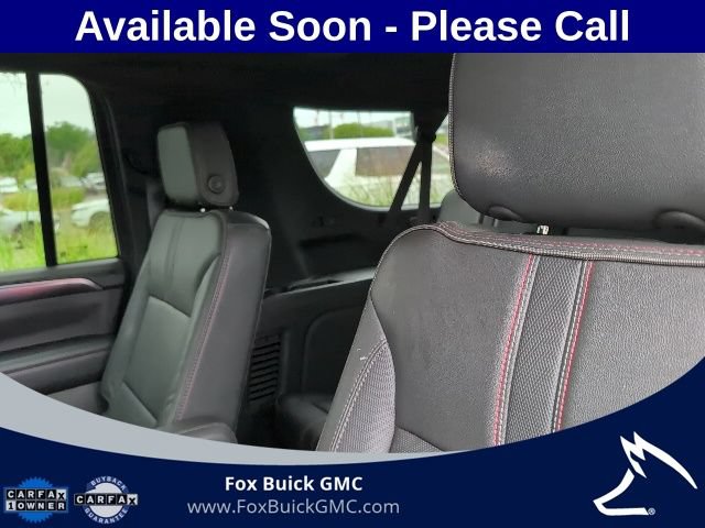 Used 2023 Chevrolet Suburban RST w/ Sport Performance Package AWD/4WD image 8