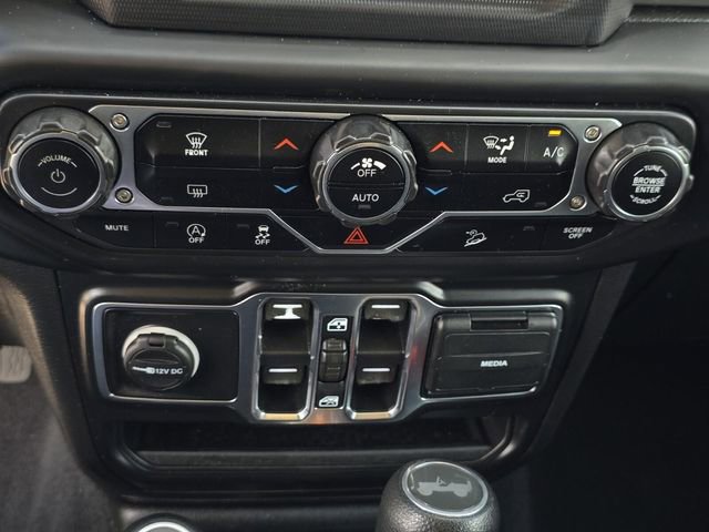 Used 2020 Jeep Wrangler Unlimited Sahara AWD/4WD image 23