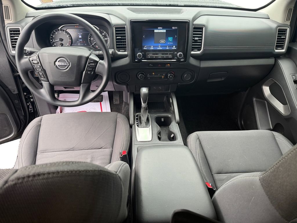 Used 2024 Nissan Frontier SV w/ Technology Package image 10