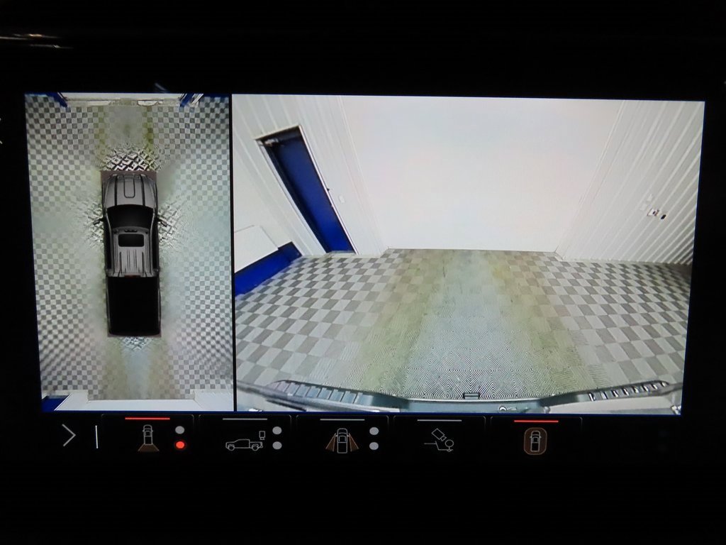 Used 2024 GMC Sierra 3500 Denali Ultimate image 20