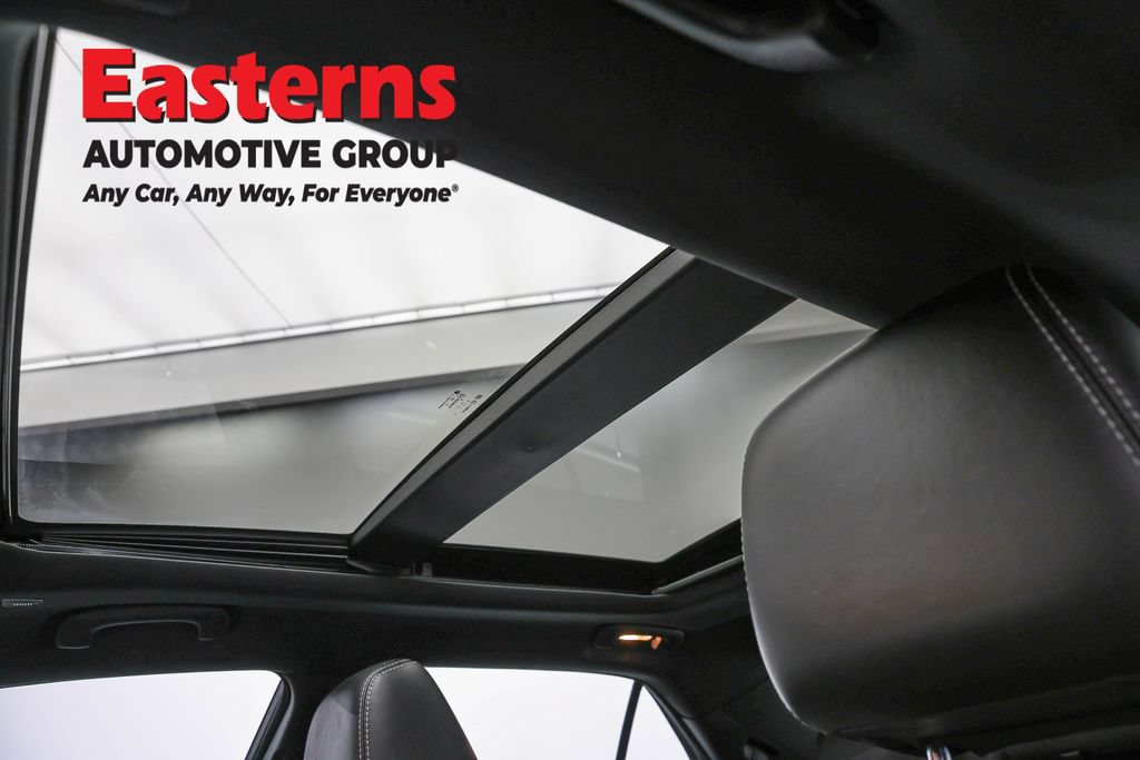Used 2023 Chrysler 300 S RWD image 33