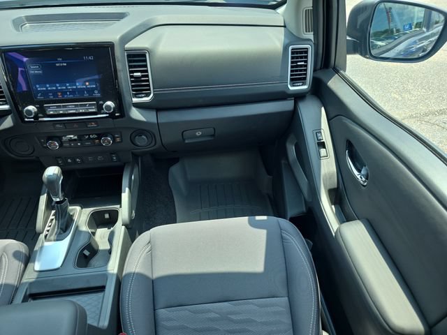 Used 2024 Nissan Frontier SV w/ SV Convenience Package RWD image 15