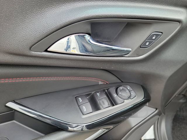 Used 2025 Chevrolet Trax RS FWD image 16
