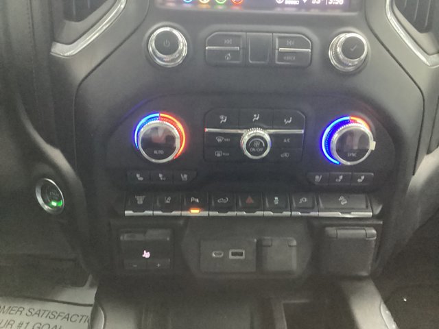 Used 2022 GMC Sierra 2500 AT4 w/ AT4 Premium Plus Package image 16