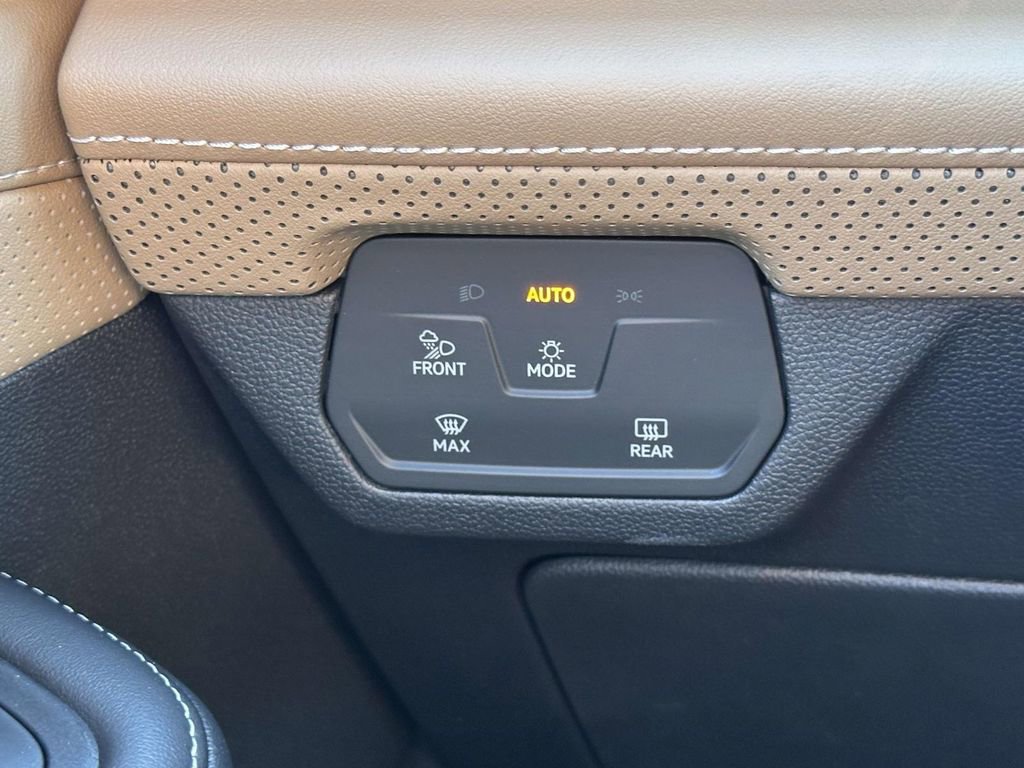 New 2026 Volkswagen Atlas Cross Sport SE image 25