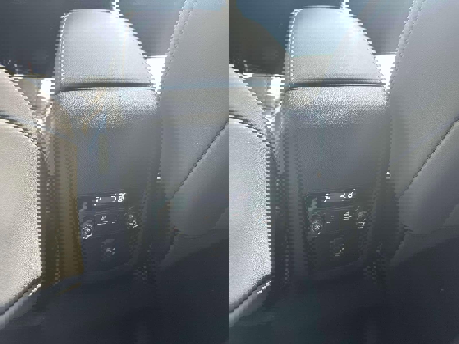 Used 2022 Buick Enclave Essence w/ Experience Buick Package image 13