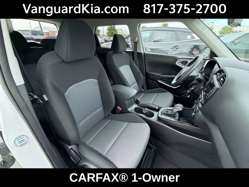 Certified 2025 Kia Soul LX image 27