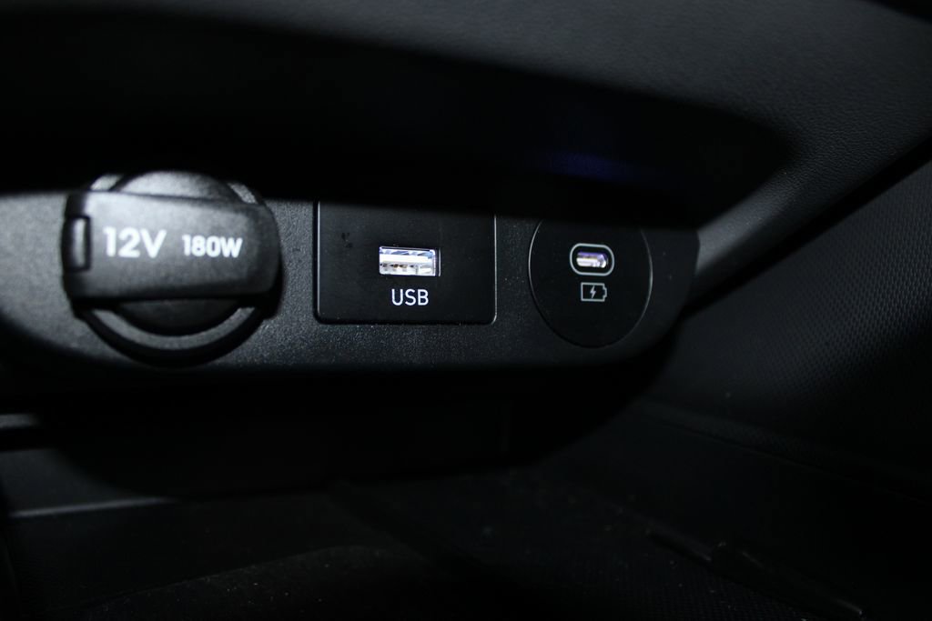 Used 2024 Hyundai Elantra SEL w/ Convenience Package image 33