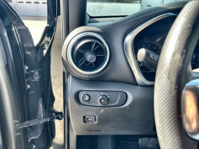 Used 2021 Chevrolet Blazer LT image 17