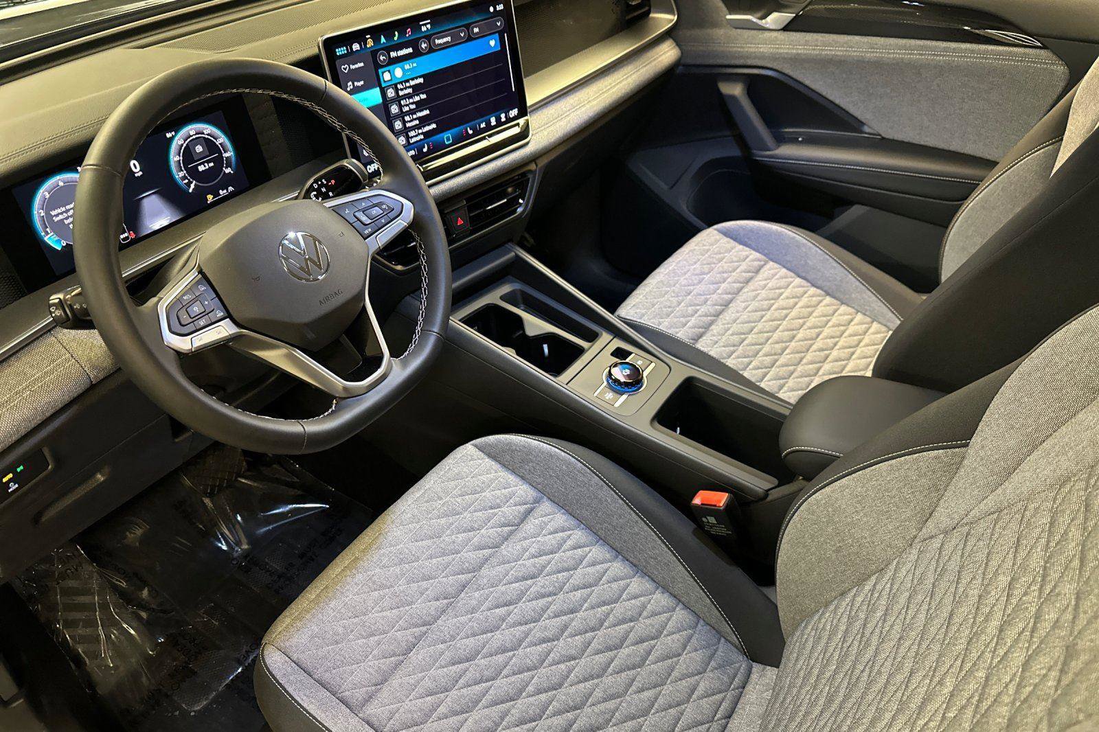 New 2025 Volkswagen Tiguan S image 9