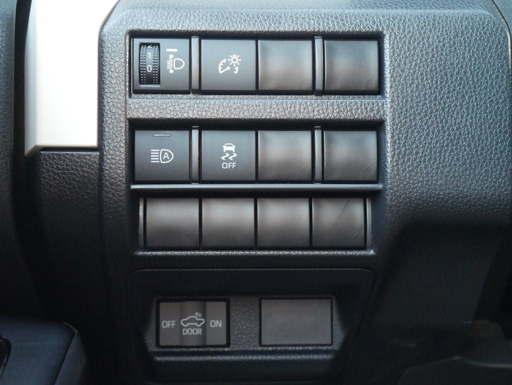 Used 2024 Toyota Tacoma TRD Off-Road AWD/4WD image 37