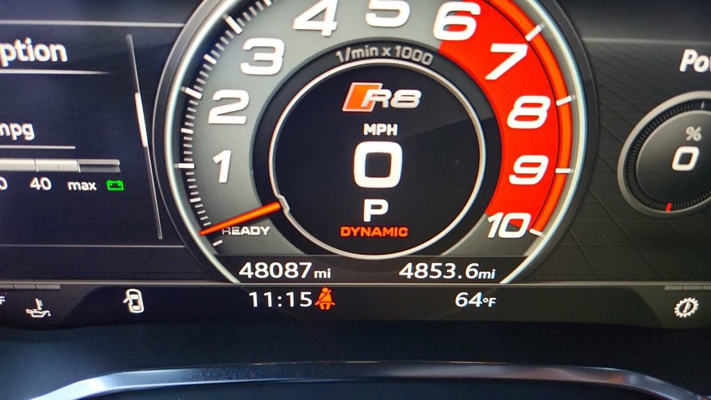 Used 2017 Audi R8 V10 w/ Carbon Exterior Package image 27