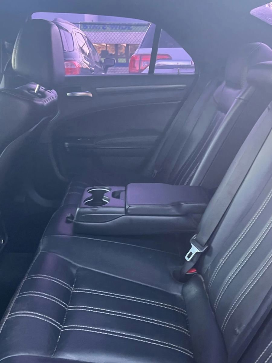 Used 2013 Chrysler 300 S image 23