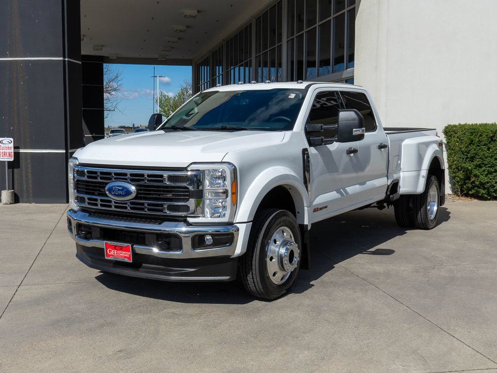 Used 2023 Ford F450 XLT w/ FX4 Off-Road Package AWD/4WD image 3