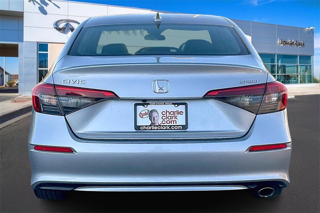 Used 2024 Honda Civic Sport image 4
