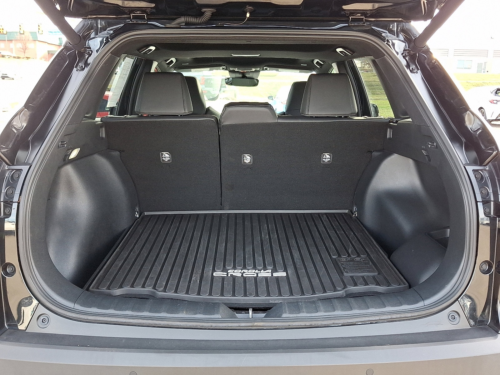 Certified 2023 Toyota Corolla Cross AWD Hybrid image 28