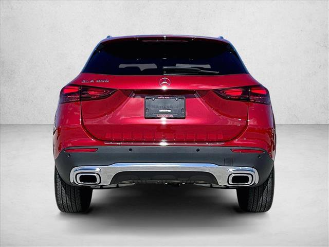 Used 2026 Mercedes-Benz GLA 250 image 4