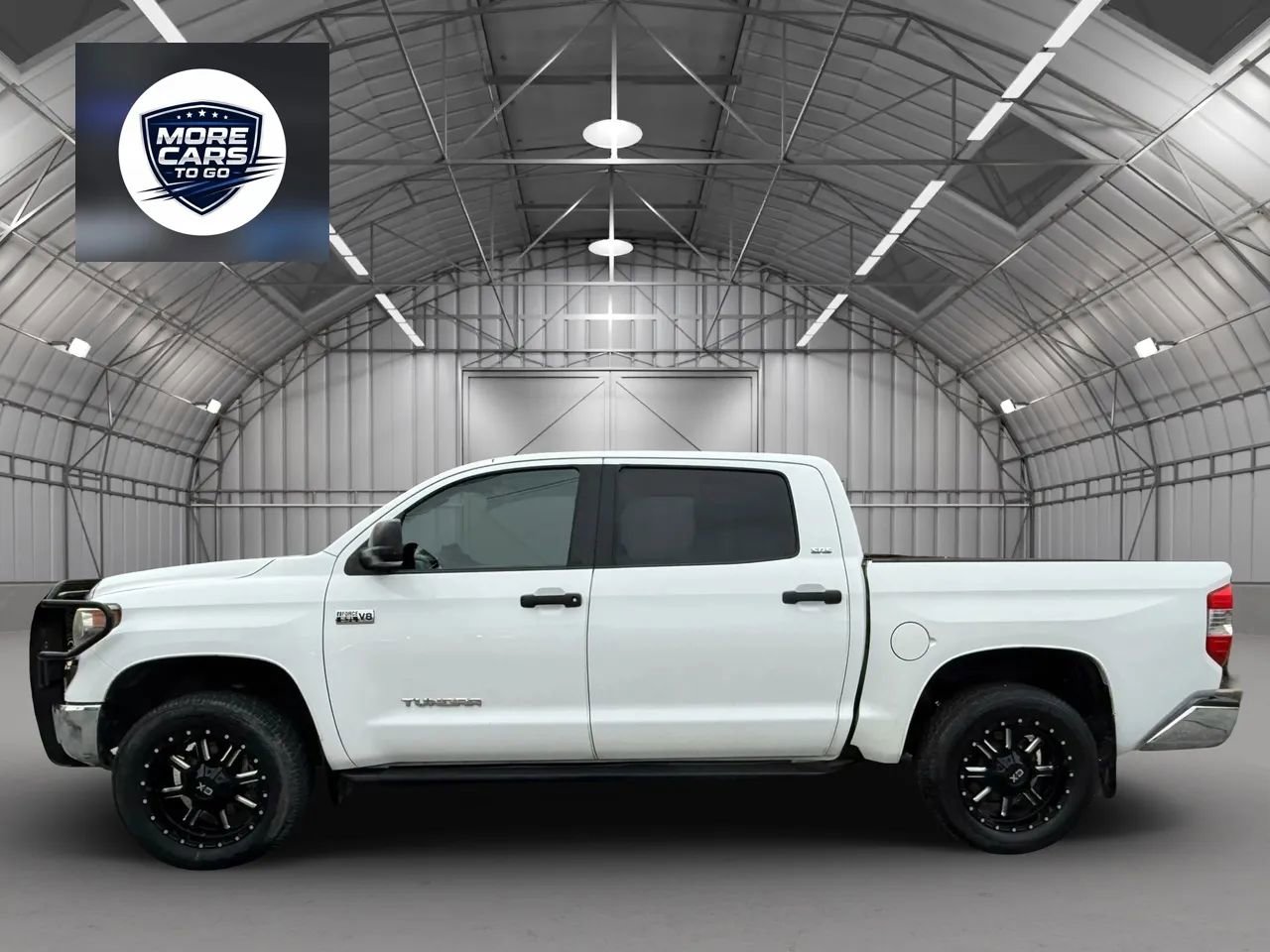 Used 2018 Toyota Tundra SR5 image 3