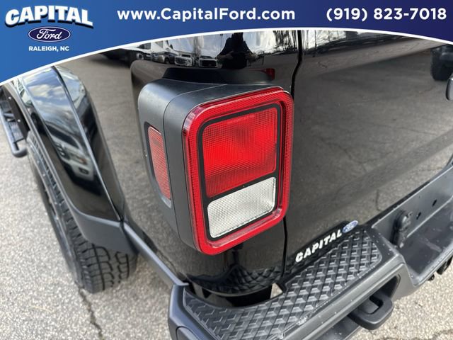 Used 2022 Jeep Gladiator Willys image 15
