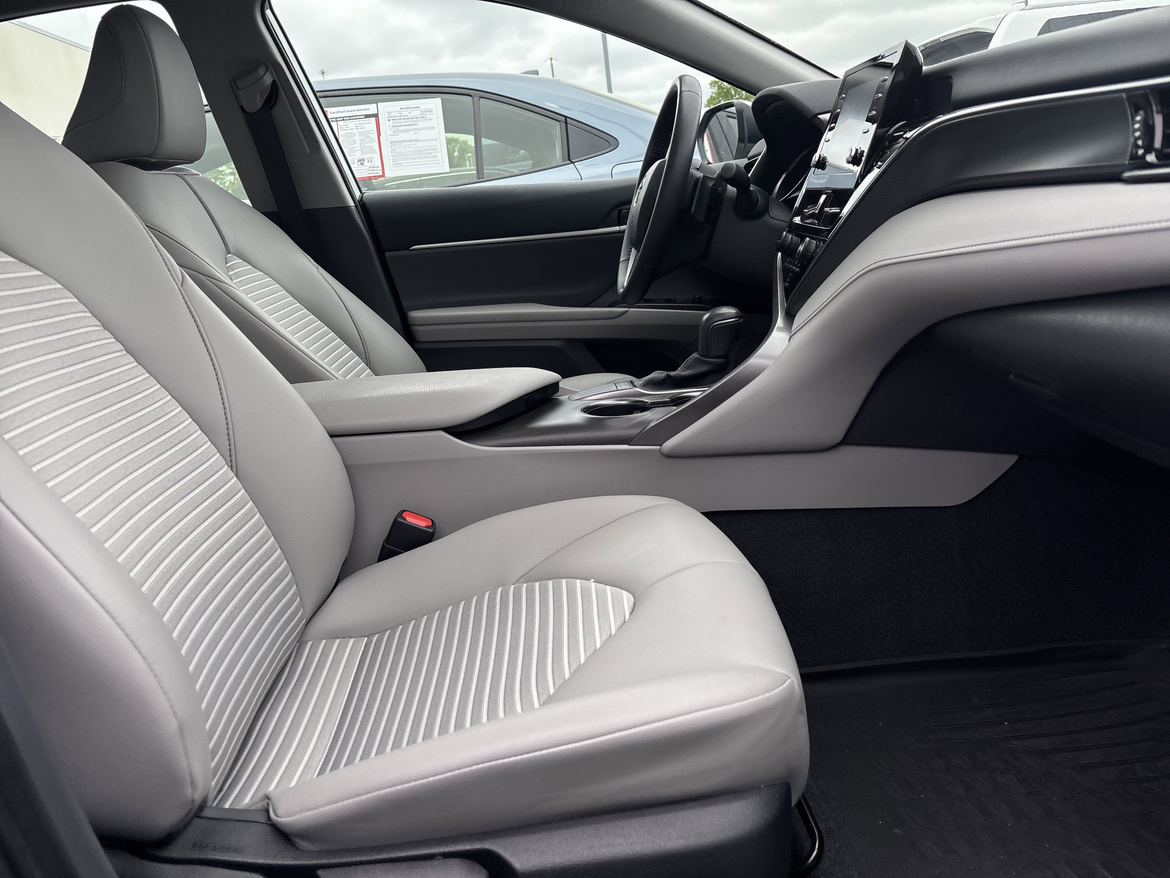 Used 2023 Toyota Camry SE w/ Convenience Package FWD image 29