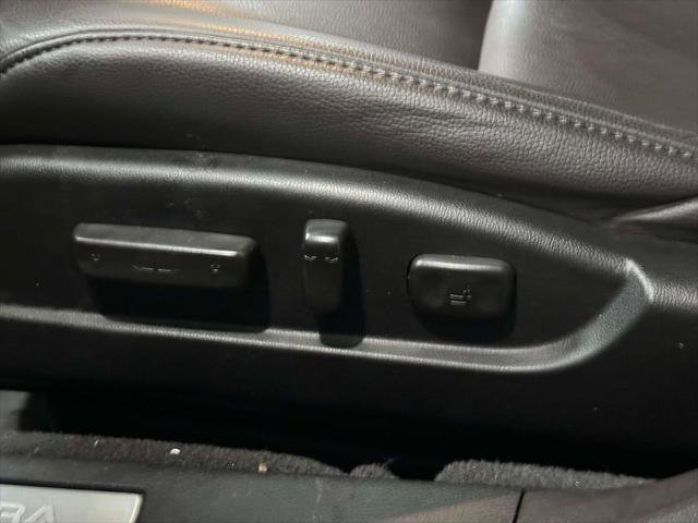 Used 2020 Acura TLX image 21