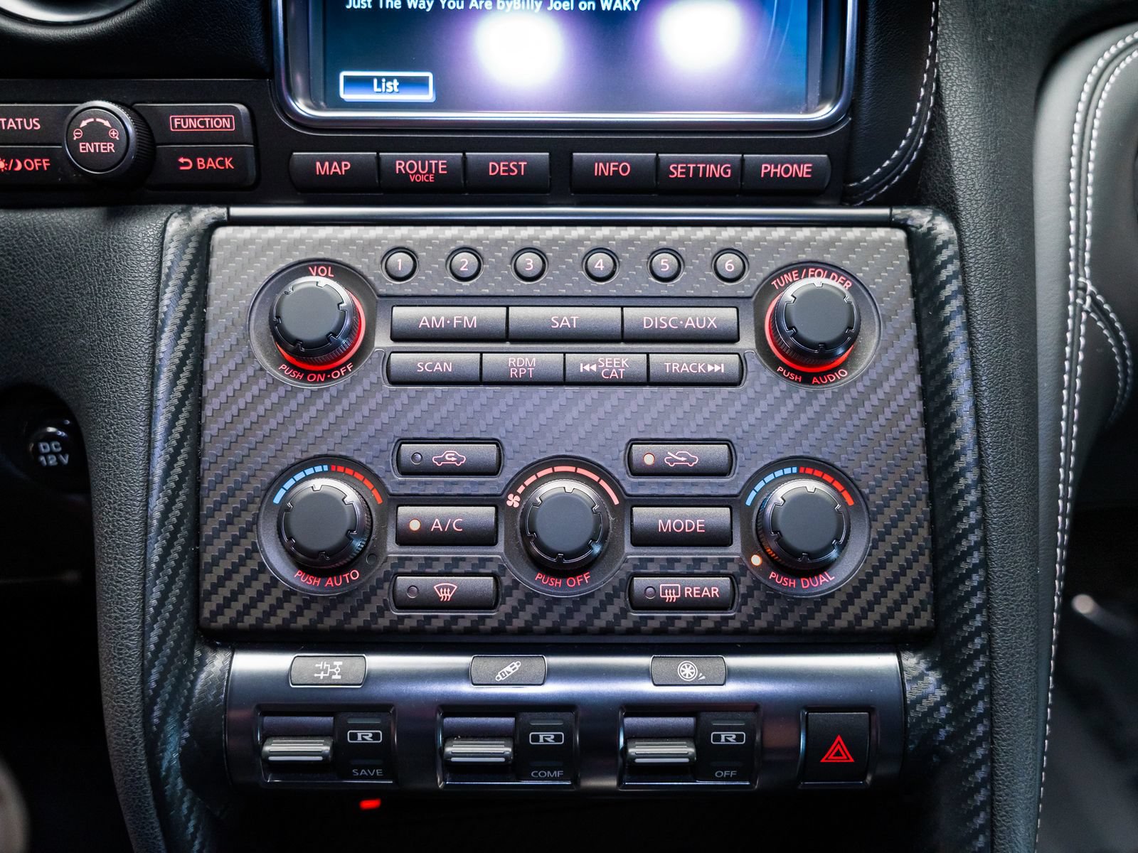Used 2015 Nissan GT-R Premium AWD/4WD image 53