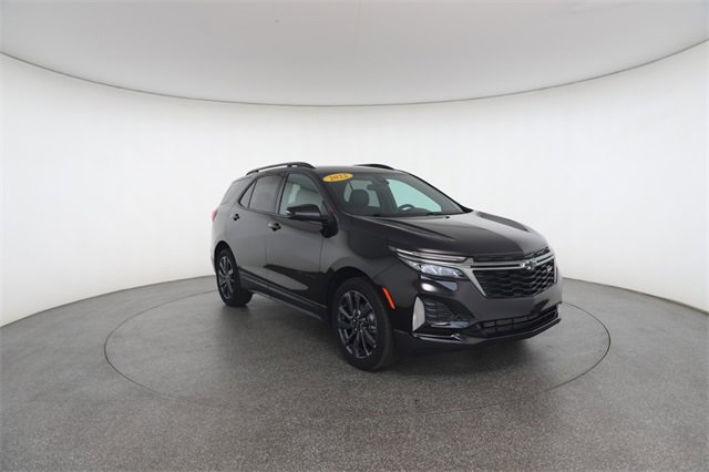 Used 2022 Chevrolet Equinox RS w/ Infotainment Package image 28