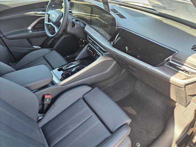 New 2025 Audi Q5 Premium Plus image 16