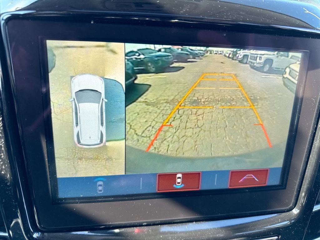 Used 2018 Chevrolet Traverse Premier w/ LPO, 'HIT The Road' Package image 17