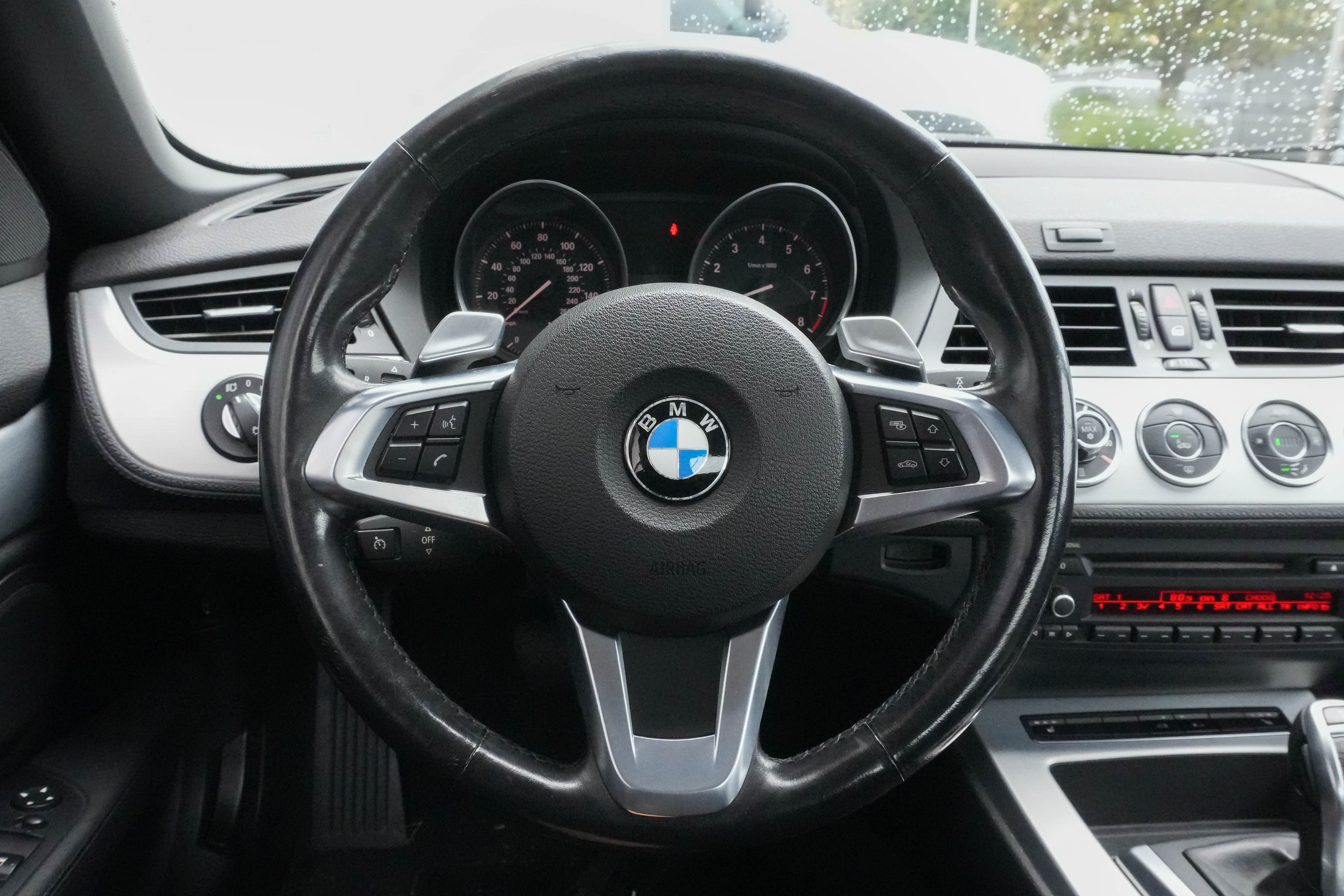 Used 2011 BMW Z4 sDrive35i RWD image 21