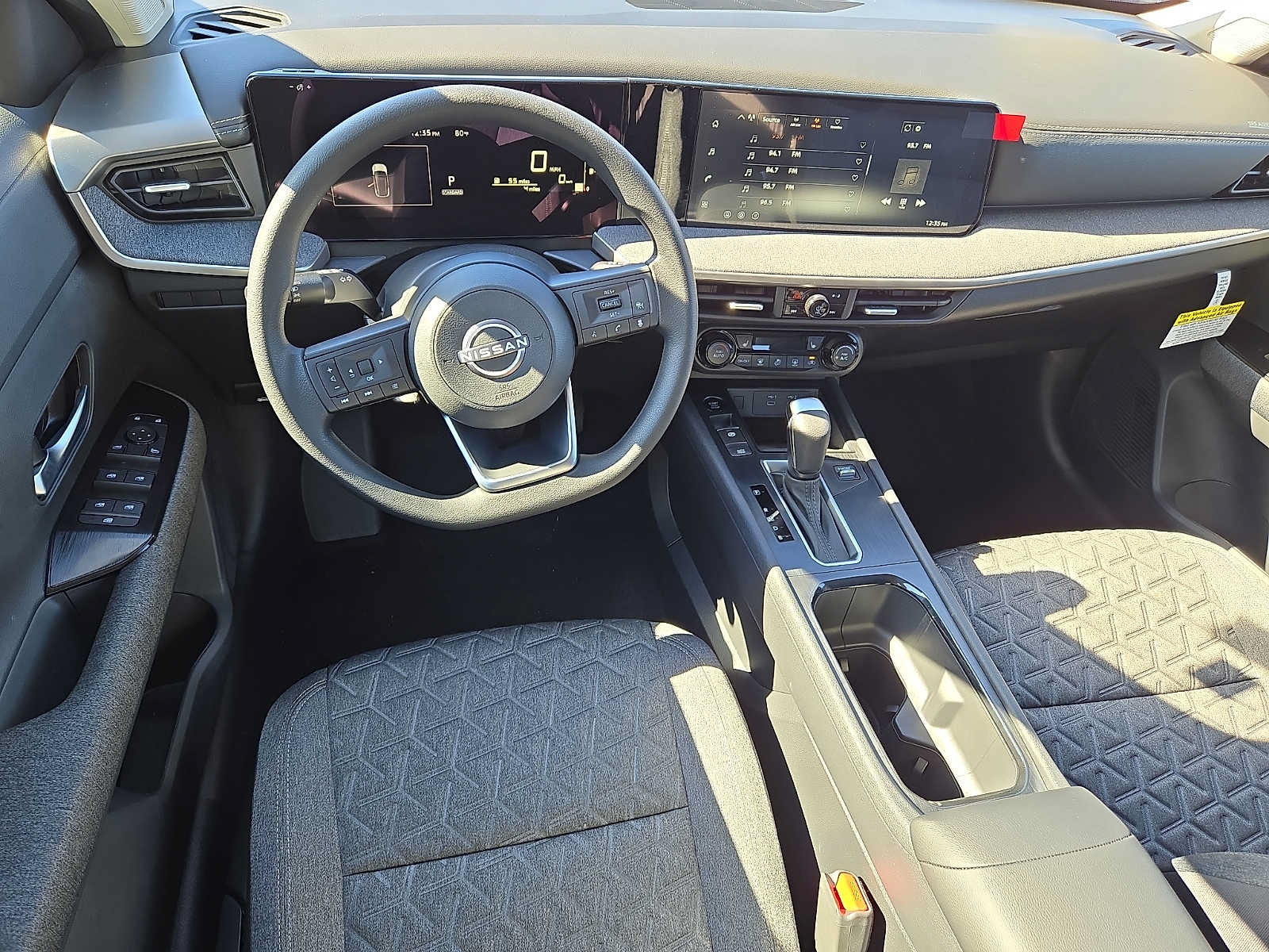 New 2027 Nissan Kicks SV w/ SV Premium Package AWD/4WD image 10